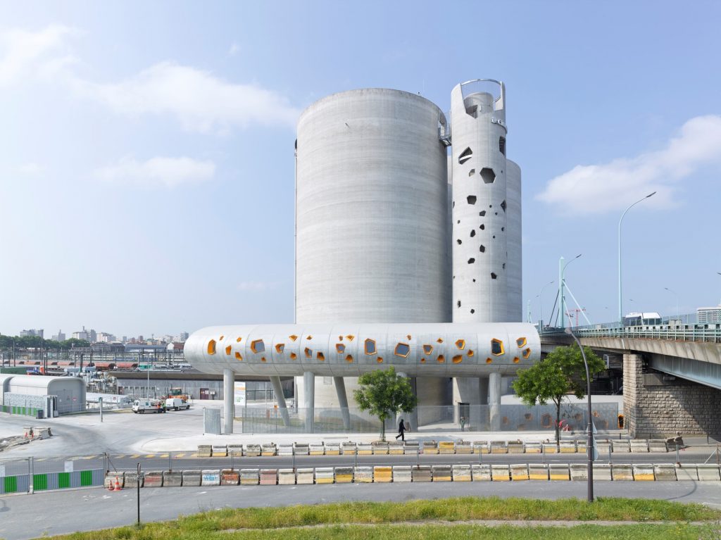 Construction d&rsquo;une installation industrielle de distribution de ciment pour la société Calcia à Paris 13e